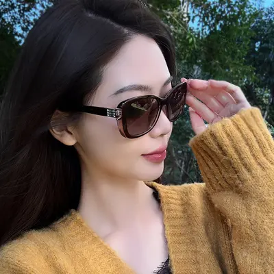 2025 New Sunglasses Women Korean Style Trendy Glasses Anti-UV Polarized Sunglasses 5577 Eyewear Wholesale