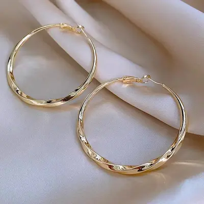 Large flat ring earrings - 9