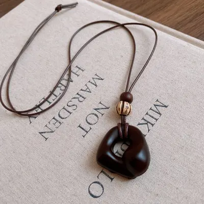 Geometric wood bead resin pendant necklace, vintage, long - 8