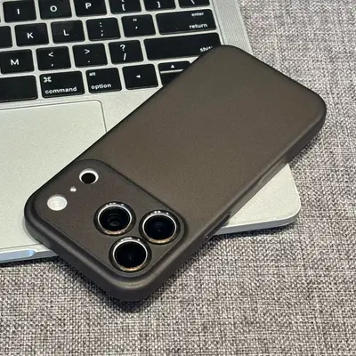 Mattierte, extra dünne Handyhülle für iPhone 18 Pro, einfarbig