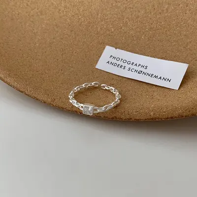 Geometric Möbius ring for women, open adjustable, luxury style - 10