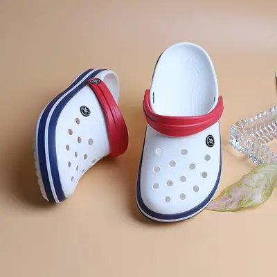 Clog-Sandalen Dakar Gen 1 Damen-Strandsandalen Herren-Modell Paar-Hausschuhe Freizeit-Sandalen mit geschlossener Ferse Werksdirektverkauf