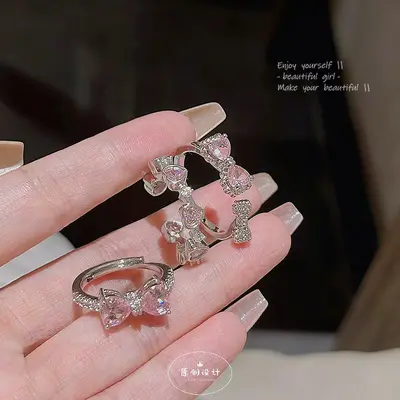Tatlı Zarif Pembe Zirkon Kelebek Yüzük Açılı Ayarlanabilir İşaret Parmağı Yüzüğü Koreli Hafif Lüks Niş Yüzük