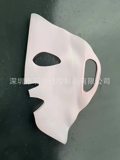 3D Silicone Hydrating Face Mask, Stays in Place During Movement - 12