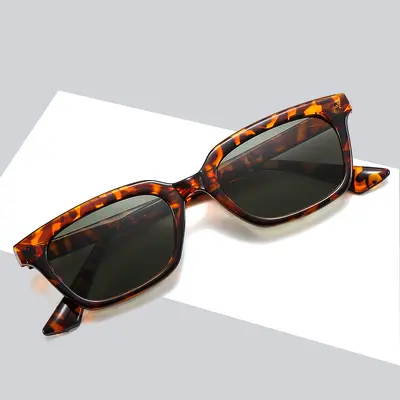 Kleine eckige Sonnenbrille mit UV-Schutz - 4