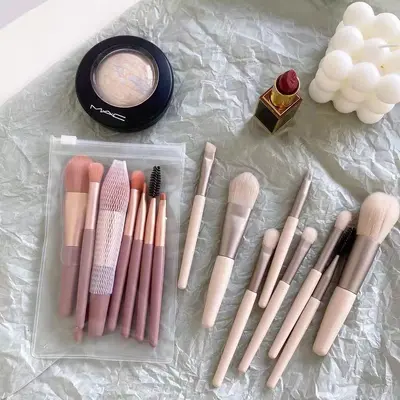 Anfänger-Set mit 8-teiliger Mini-Makeup-Pinsel, komplettes Set von Lidschatten-Pinseln, tragbar mit weichen Borsten, acht-teilige Makronen-Schönheitswerkzeuge