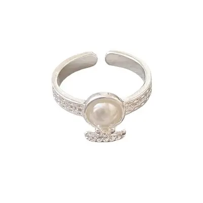 Koreanischer Stil glatter asymmetrischer Ring aus 925er Sterlingsilber vielseitiger Ring für Damen Nischen-Ins-Stil Design langlebiger Kombinationsring