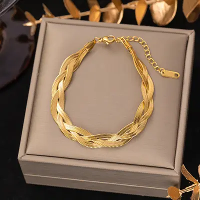Langlebiges neues Titanstahl-Armband für Damen im europäischen und amerikanischen Stil, vielseitige ins-Mode-Handschmuck, modische Handschmuck für Mädchen, hochwertig