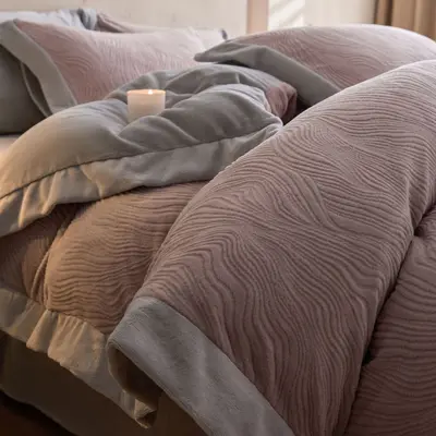 Winter Embossed Milk Velvet Bedding Set, 4-Piece with Fitted Sheet - 7