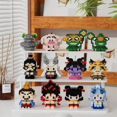 Cartoon Figure Building Blocks, Assembled Ornament