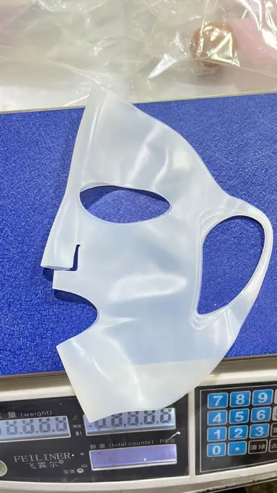 3D Silicone Hydrating Face Mask, Stays in Place During Movement - 8
