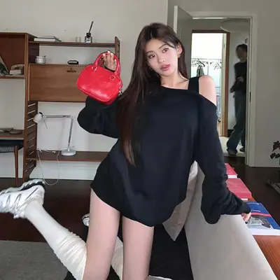 Amerikan Tarzı Kadın Sweatshirt, Eğik Omuzlu, Omuz Açık, Bol Kesim