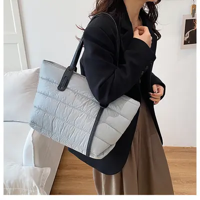 Cross-border Large-Capacity Cotton Padded Tote Bag Fashion Versatile Lightweight Spacer Cotton Casual Commuter Shoulder Bag Handbag - 9