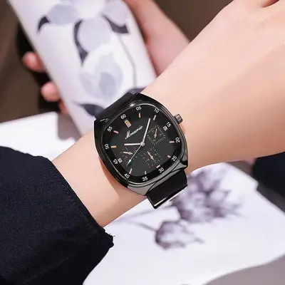 Beliebte Exportware Mode Fass Silikon Armband Drei-Augen Blauzeiger Herrenarmbanduhr Quarz Herrenuhren Fabrik Lagerbestand Großhandel
