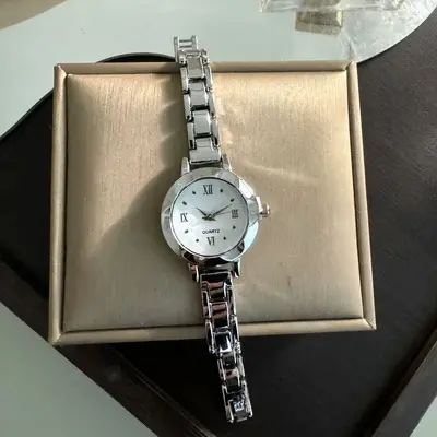 Nische runde kleine Zifferblatt Studenten Armband Stahlband einfach elegant kompakt Uhr Damen ins erreichbar Luxus Retro Waldstil - 9