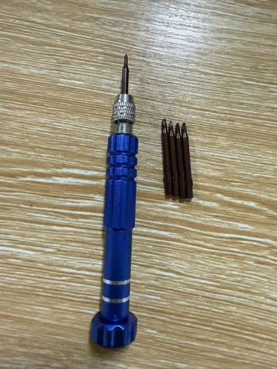 5-in-1 Alüminyum Tornavida Seti, Telefon Onarımı - 8
