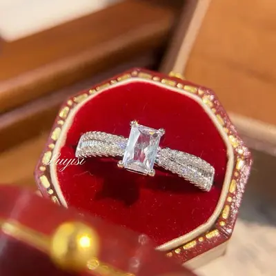 Women's Vintage Sugar Cube Ring, Micro-Pavé, Light Luxury - 8