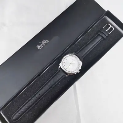TikTok Trend Lieferung Ledergürtel Quarzuhr Damenuhr Damenquarzuhr Großhandel - 7