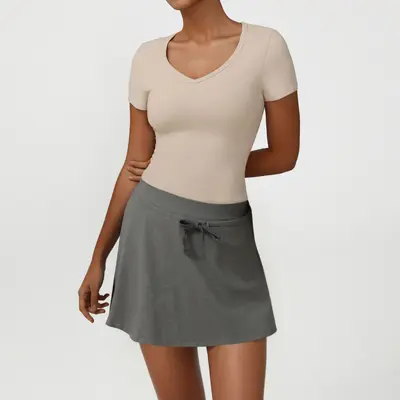 Damen-Sportset mit Rundhals-Kurzarmshirt, Hose oder Rock - 7