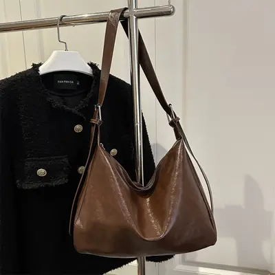 Oily Leather Look Large Capacity Women's Tote Bag with Crossbody Strap - 5