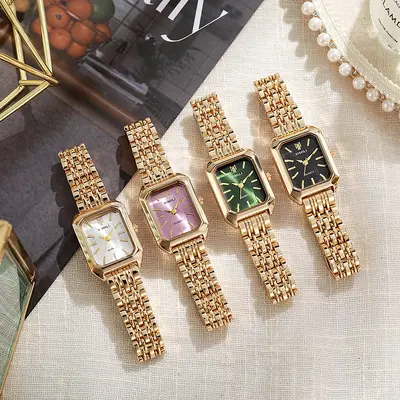 Damenuhr Quarz, quadratisch, Stahlarmband, elegant