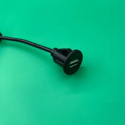 Wasserdichtes USB-Kabel für Armaturenbrett