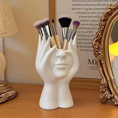 Makeup Brush Storage Tube with Desktop Pen Holder Design