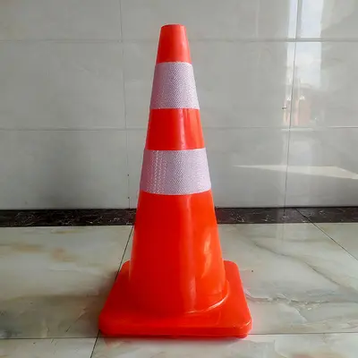 Kırmızı PVC Yol Konisi 70 cm, Yansıtıcı Uyarı Konisi