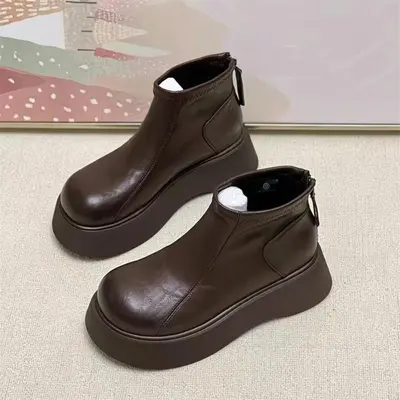 Women's Thick-Sole Warm Short Leather Boots - 7