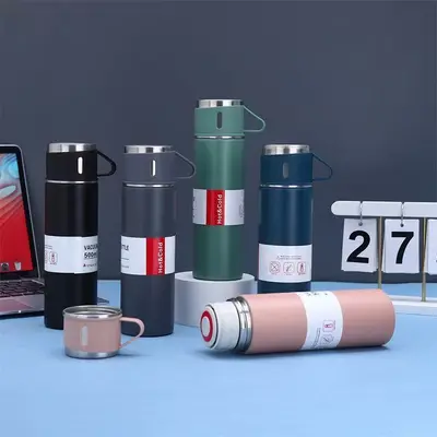 Matte Insulated Mug with Three Lids, Long-Lasting Heat Retention, Gift Box