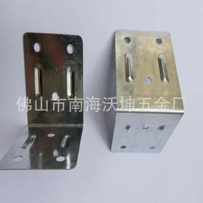 In-stock connector sheet metal corner protectors, iron wooden box packaging case accessories, galvanized plate corner wraps, non-perforated and perforated metal corner protectors