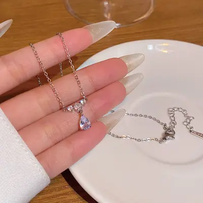 高级感超闪锆石钛钢项链女百搭小众气质银色锁骨链网红新款配饰品 - 9