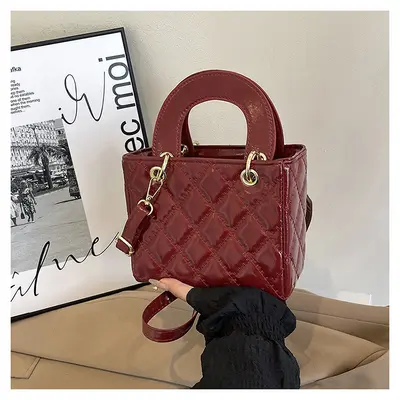 Textured Diamond-Quilted Women's Small Square Handbag - 9