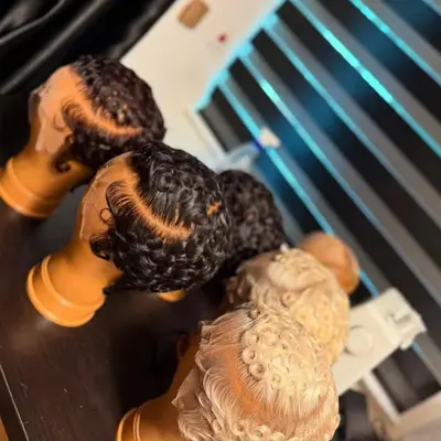 Chioma Pixie Kısa Kıvrımlı Peruk %100 Gerçek Saç Siyah