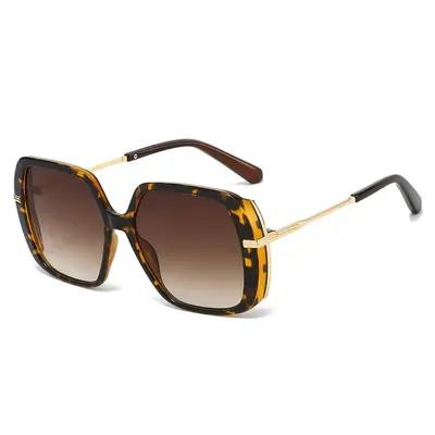 Unisex Large-Frame Sunglasses, Contrast Color Design - 11