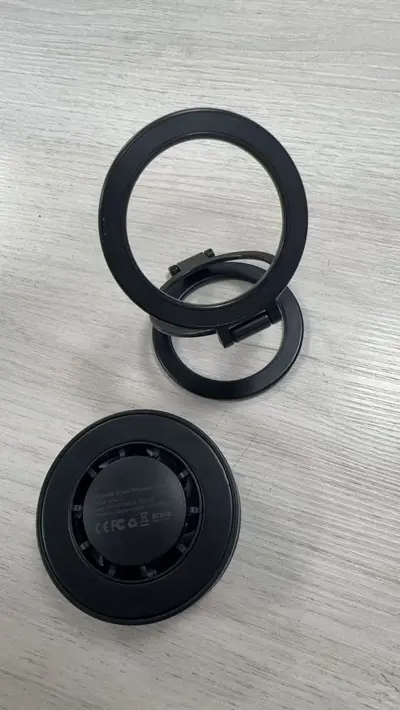 Qi2.2 Magnetisches Ladegerät, 25W, RGB-Lüfter - 11