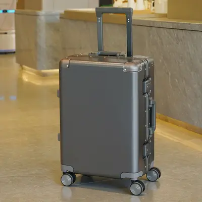 Trolleykoffer in 20, 24 und 28 Zoll, mit Zahlenschloss, großes Fassungsvermögen - 11