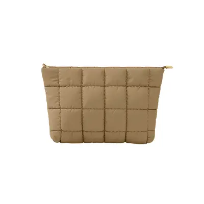 Gesteppte Handtasche und große Kosmetiktasche - 9