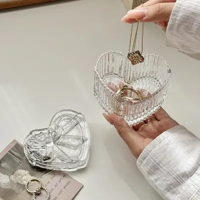 Heart-shaped glass jewelry box with butterfly bow, European embossed design