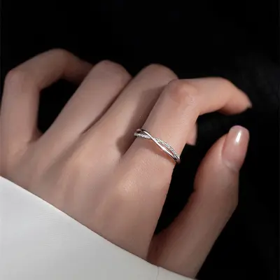 Silver Ring Women Niche Design Simple Band Lightweight Luxury 2026 New Style Trendy Premium Sense Index Finger Ring Fashion Personality Single Ring