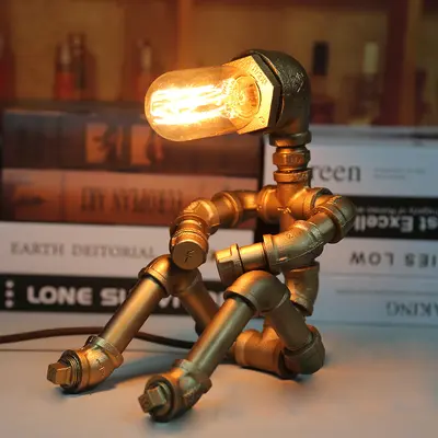 Retro su borusu punk robot masa lambası