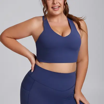 Nude-Feel Plus Size Yoga Set for Women, Two-Piece with Pockets - 13