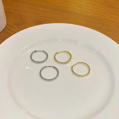 Gold circle earrings, minimalist design - 4