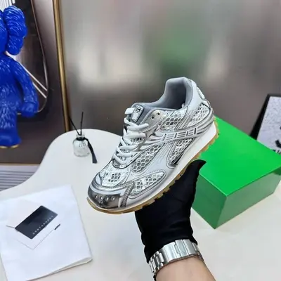 Thick-Sole Dad Sneakers in Blue