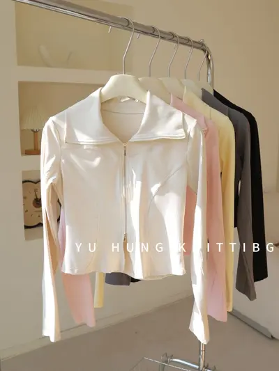 Damen-Fitnessjacke mit Rippstrick-Stehkragen, schnelltrocknend