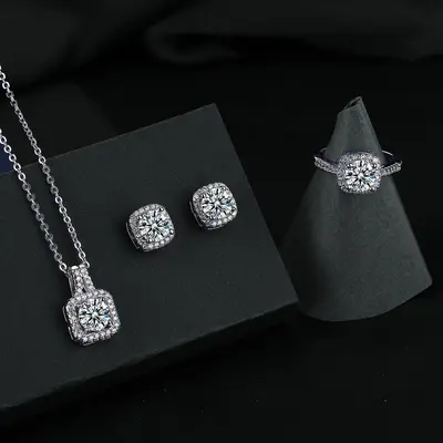 Grenzüberschreitender Bestseller Moissanit Halskette und Ring für Frauen, 1 Karat Ohrringe, Fingerring, Schlüsselbeinkettte, TikTok Live-Versorgung.