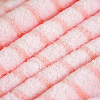 Korallensamt-Handtuchset saugfähig gestreift
