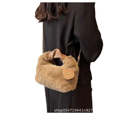 Peluş Çanta Lüks Hava Peluş Yeni Model El Çantası Sonbahar Kış Trendi Çok Amaçlı Niş Moda Çapraz Askılı Küçük Çanta