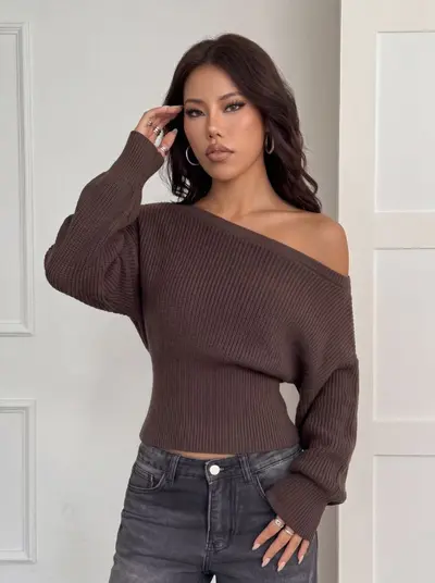 Langärmliger Damenstrickpullover mit Off-Shoulder-Ausschnitt - 7