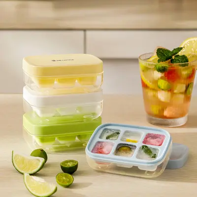 Covered new pressed ice cube mold, square silicone ice cube mold, silicone product, mini square ice cube mold, ready for sale.